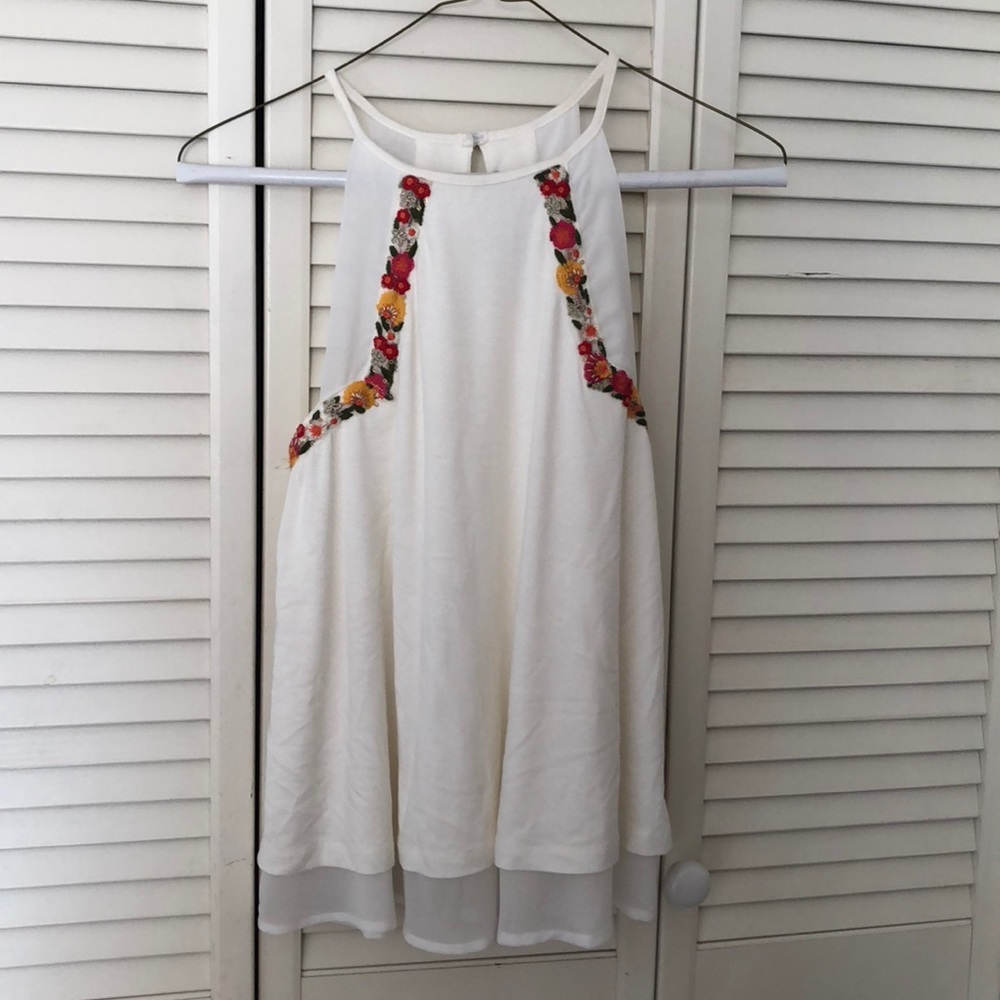 New with tags cute Spring top!